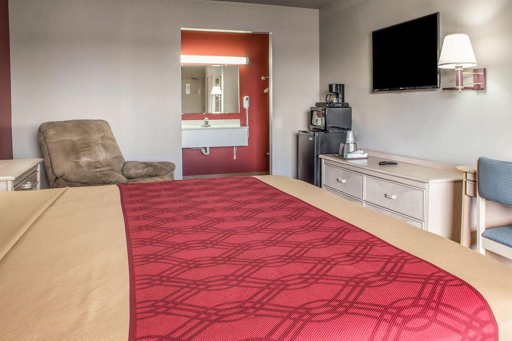 Spencer Inn & Suites Luaran gambar