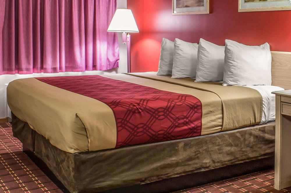 Spencer Inn & Suites Luaran gambar
