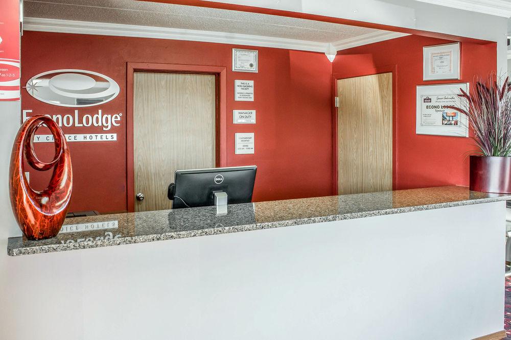 Spencer Inn & Suites Luaran gambar