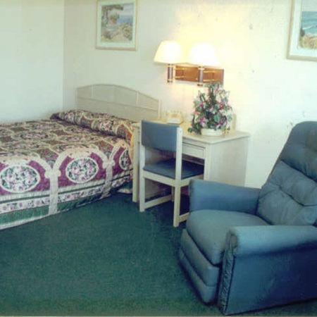 Spencer Inn & Suites Bilik gambar