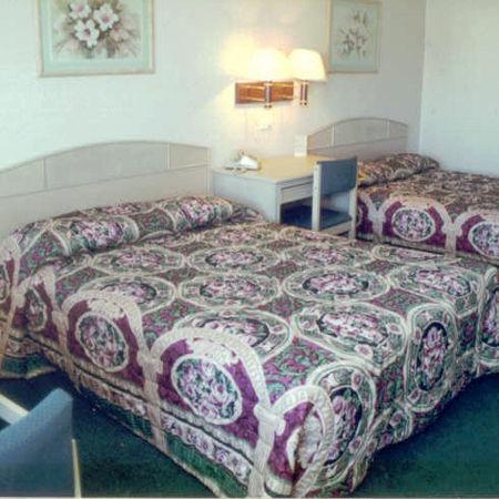 Spencer Inn & Suites Bilik gambar