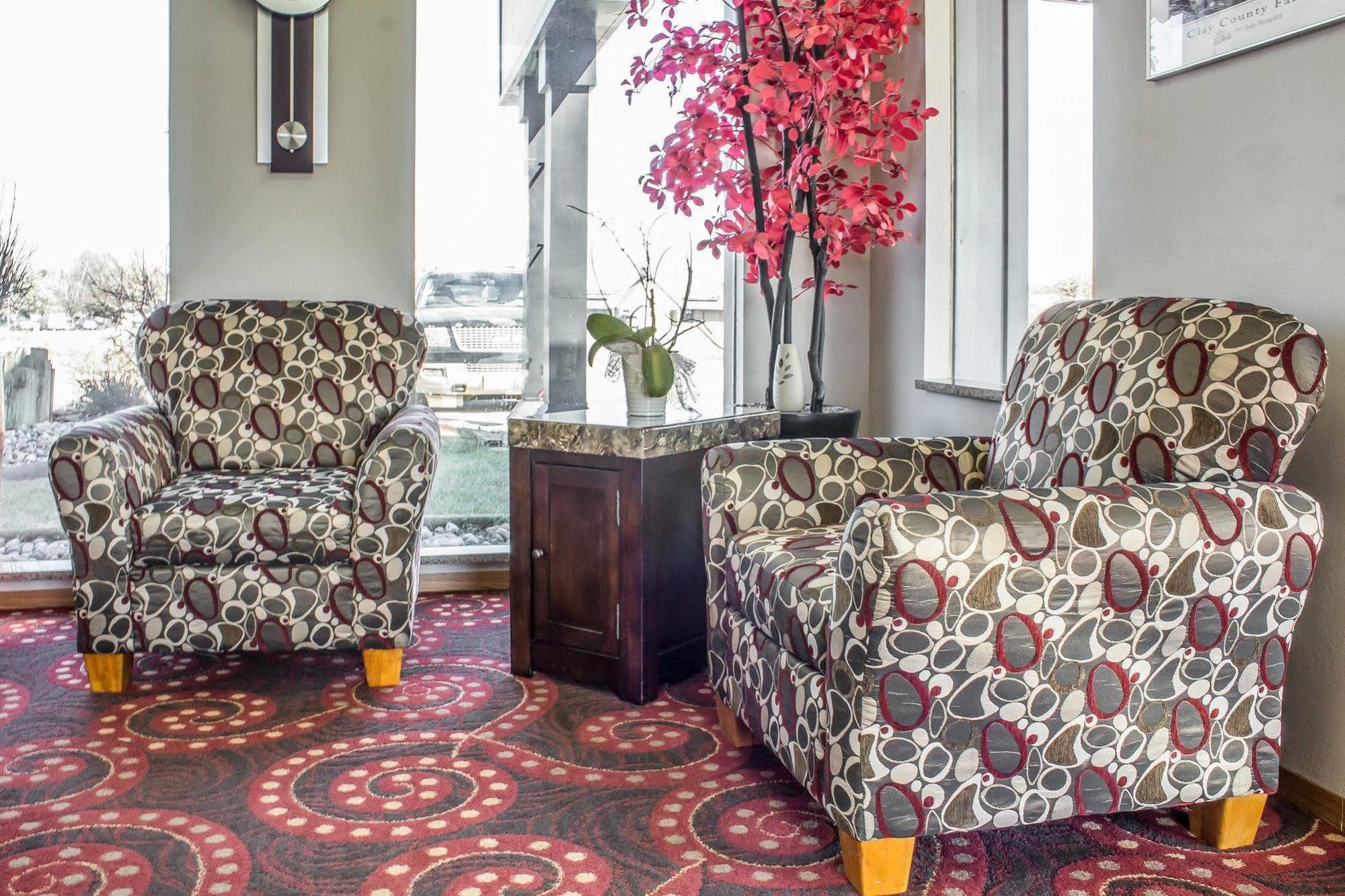 Spencer Inn & Suites Luaran gambar