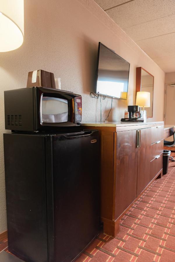 Spencer Inn & Suites Luaran gambar