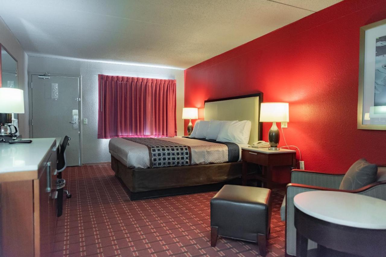 Spencer Inn & Suites Luaran gambar